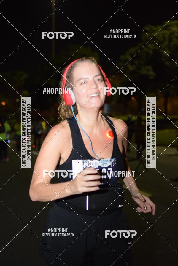 Buy your photos of the eventNight Run 2019 - Pop - Rio de Janeiro on Fotop