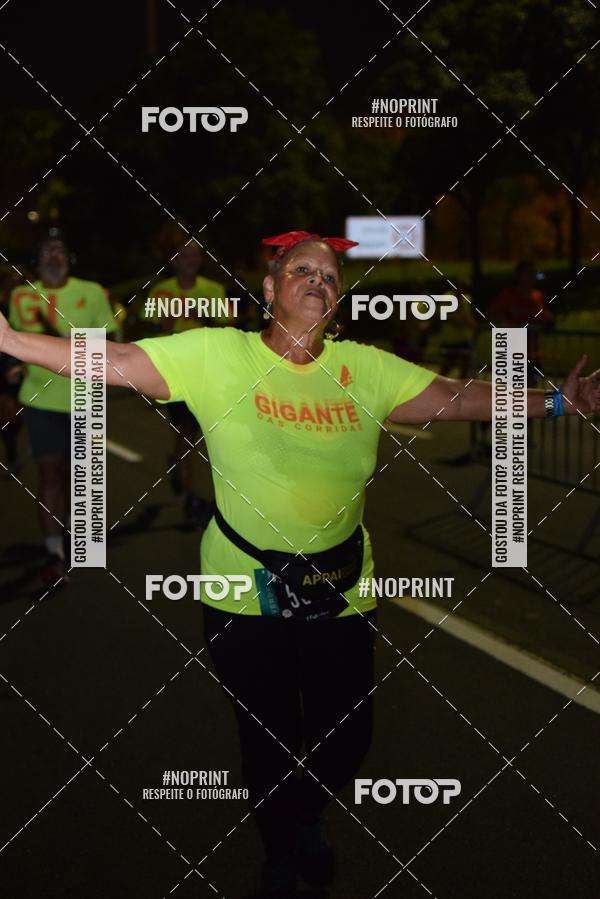 Buy your photos of the eventNight Run 2019 - Pop - Rio de Janeiro on Fotop