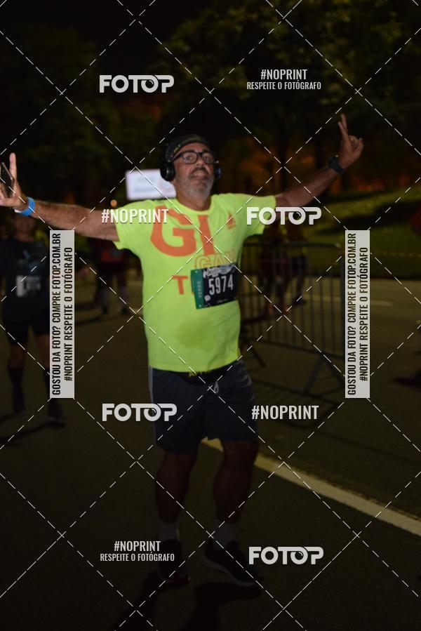 Buy your photos of the eventNight Run 2019 - Pop - Rio de Janeiro on Fotop