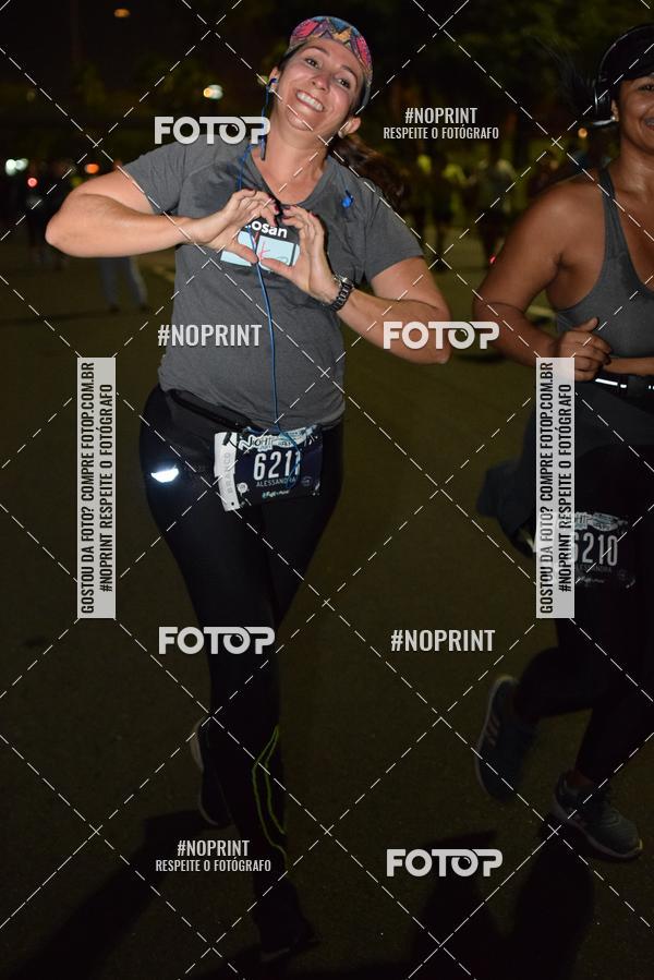 Buy your photos of the eventNight Run 2019 - Pop - Rio de Janeiro on Fotop