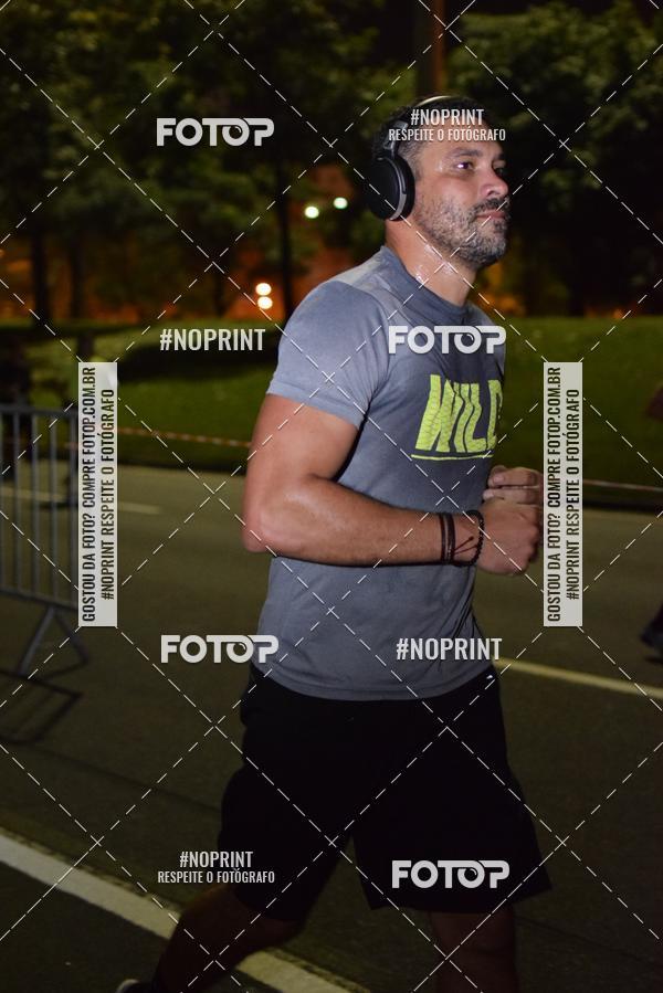 Buy your photos of the eventNight Run 2019 - Pop - Rio de Janeiro on Fotop