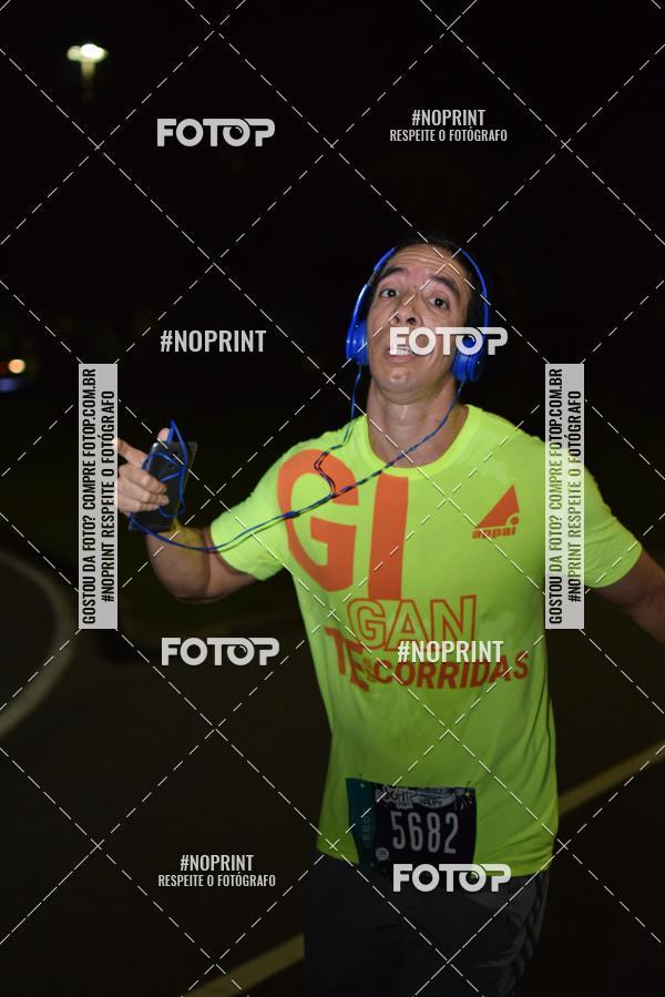 Buy your photos of the eventNight Run 2019 - Pop - Rio de Janeiro on Fotop
