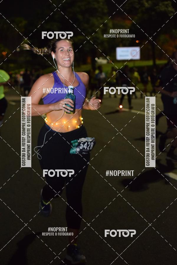 Buy your photos of the eventNight Run 2019 - Pop - Rio de Janeiro on Fotop