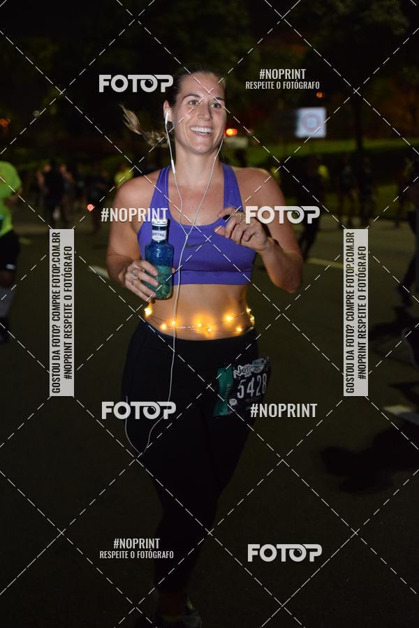 Buy your photos of the eventNight Run 2019 - Pop - Rio de Janeiro on Fotop