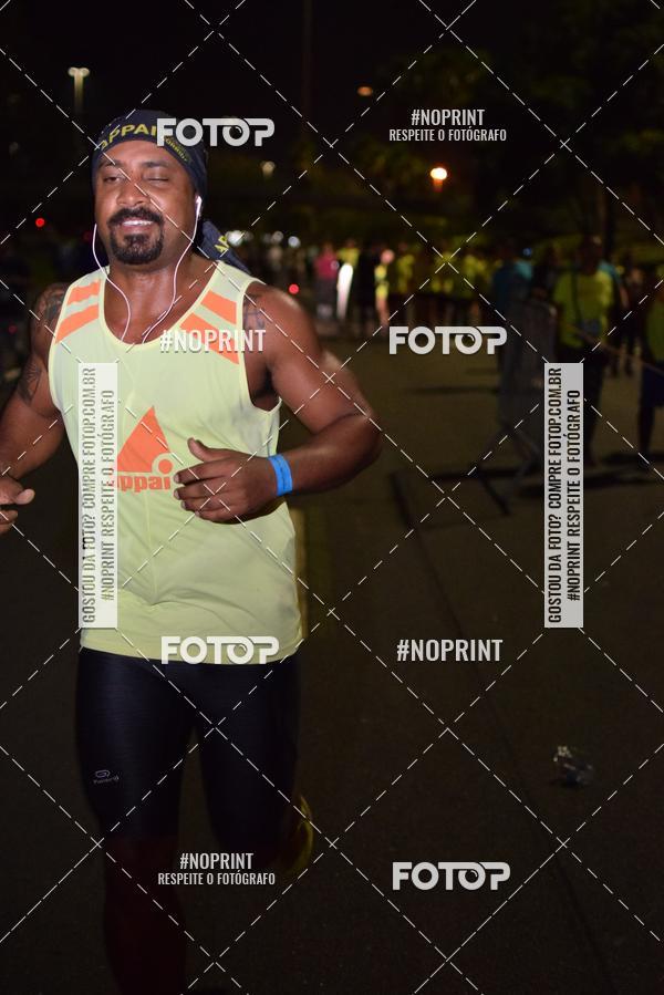 Buy your photos of the eventNight Run 2019 - Pop - Rio de Janeiro on Fotop