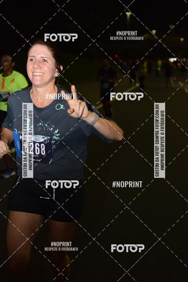 Buy your photos of the eventNight Run 2019 - Pop - Rio de Janeiro on Fotop