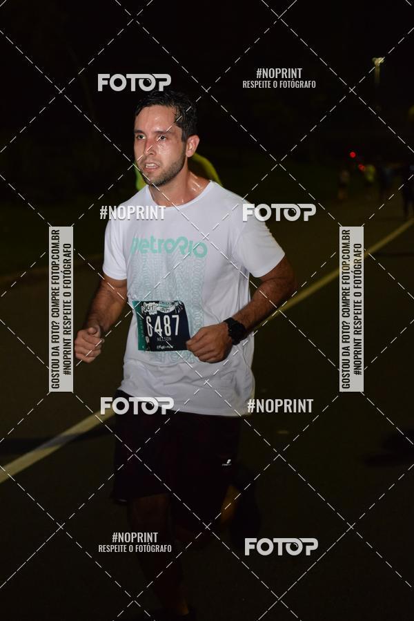 Buy your photos of the eventNight Run 2019 - Pop - Rio de Janeiro on Fotop