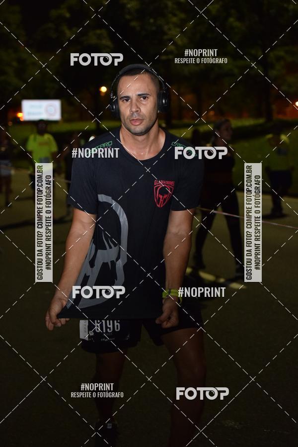 Buy your photos of the eventNight Run 2019 - Pop - Rio de Janeiro on Fotop
