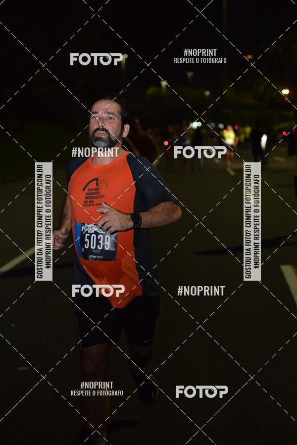 Buy your photos of the eventNight Run 2019 - Pop - Rio de Janeiro on Fotop