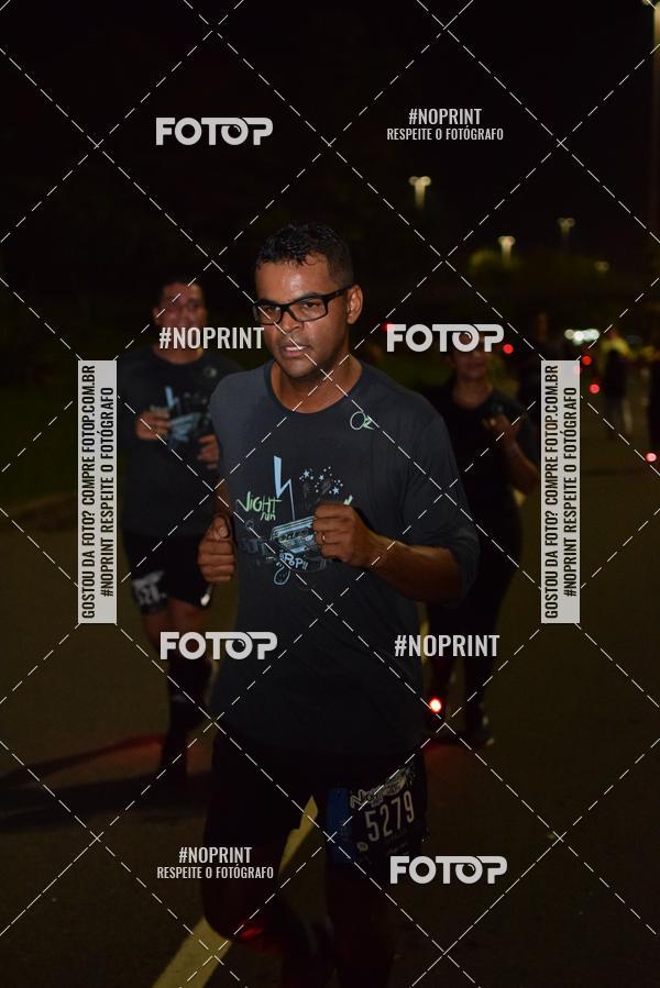 Buy your photos of the eventNight Run 2019 - Pop - Rio de Janeiro on Fotop