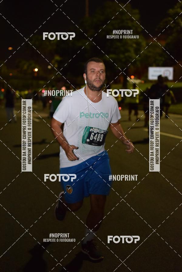 Buy your photos of the eventNight Run 2019 - Pop - Rio de Janeiro on Fotop