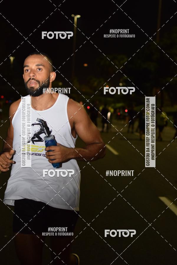 Buy your photos of the eventNight Run 2019 - Pop - Rio de Janeiro on Fotop