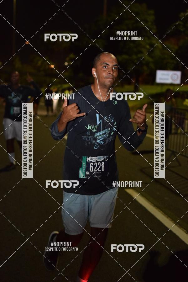 Buy your photos of the eventNight Run 2019 - Pop - Rio de Janeiro on Fotop