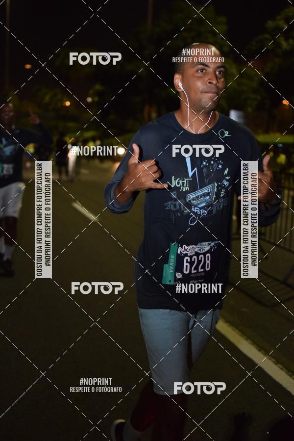 Buy your photos of the eventNight Run 2019 - Pop - Rio de Janeiro on Fotop