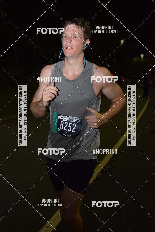 Buy your photos of the eventNight Run 2019 - Pop - Rio de Janeiro on Fotop