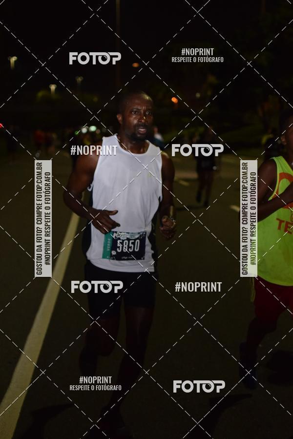 Buy your photos of the eventNight Run 2019 - Pop - Rio de Janeiro on Fotop