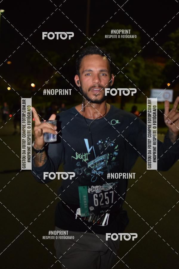 Buy your photos of the eventNight Run 2019 - Pop - Rio de Janeiro on Fotop