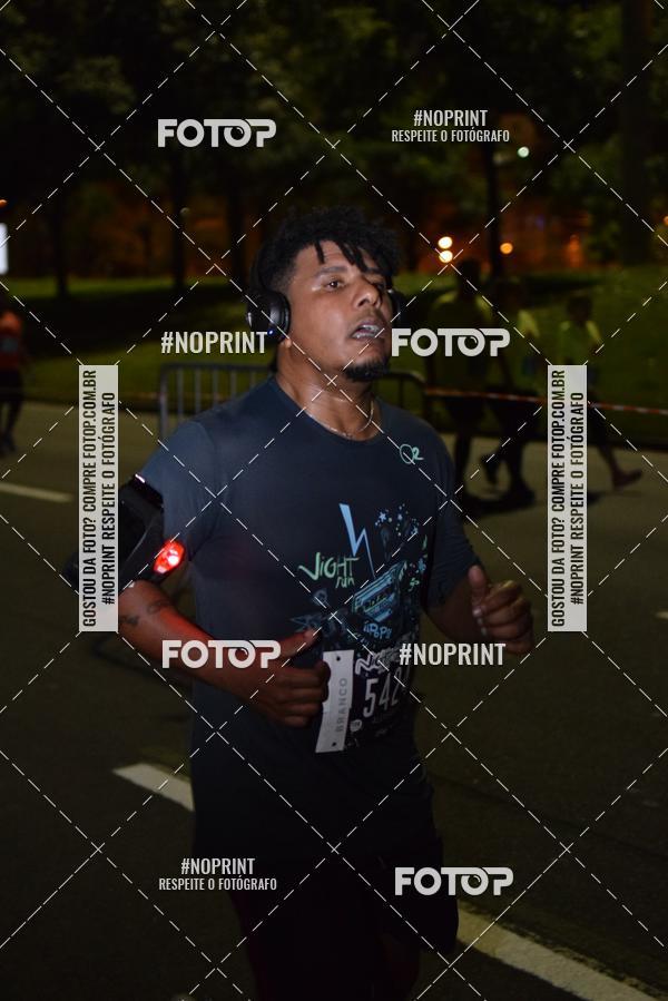 Buy your photos of the eventNight Run 2019 - Pop - Rio de Janeiro on Fotop
