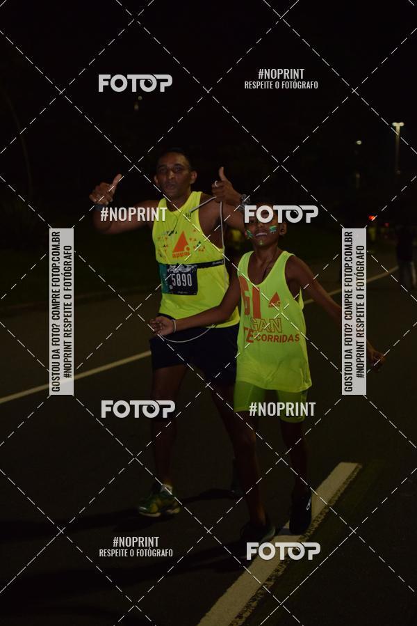 Buy your photos of the eventNight Run 2019 - Pop - Rio de Janeiro on Fotop
