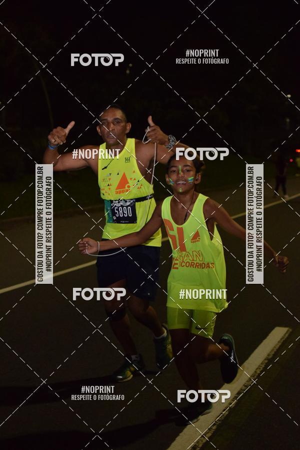 Buy your photos of the eventNight Run 2019 - Pop - Rio de Janeiro on Fotop
