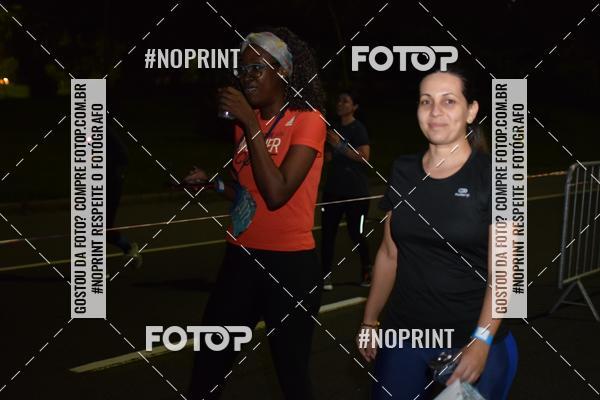 Buy your photos of the eventNight Run 2019 - Pop - Rio de Janeiro on Fotop
