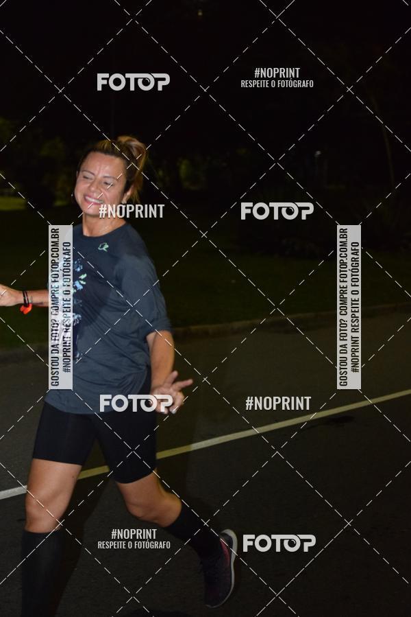 Buy your photos of the eventNight Run 2019 - Pop - Rio de Janeiro on Fotop