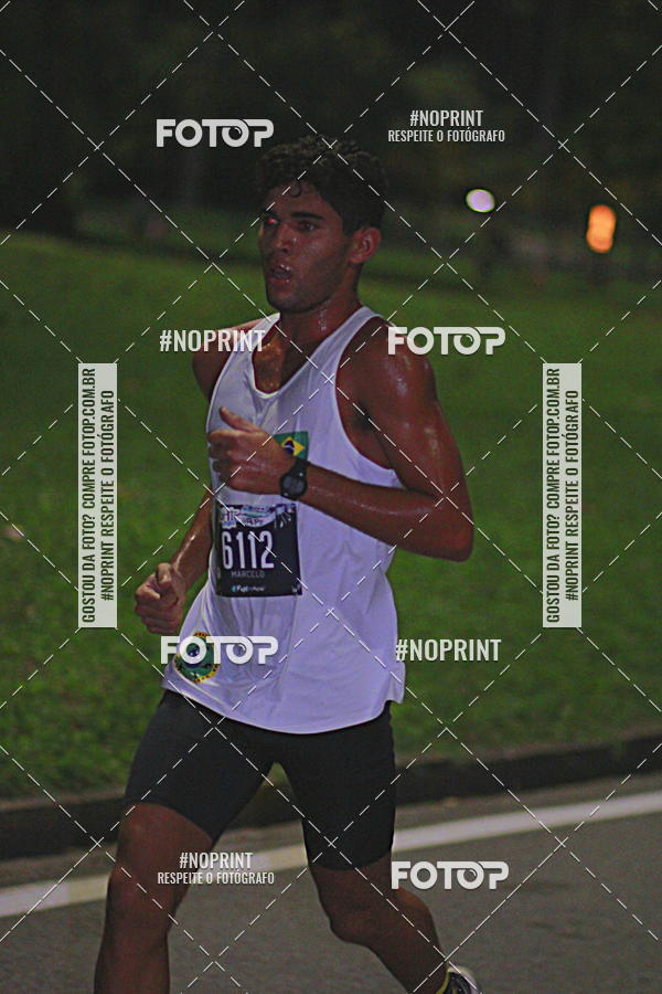 Buy your photos of the eventNight Run 2019 - Pop - Rio de Janeiro on Fotop