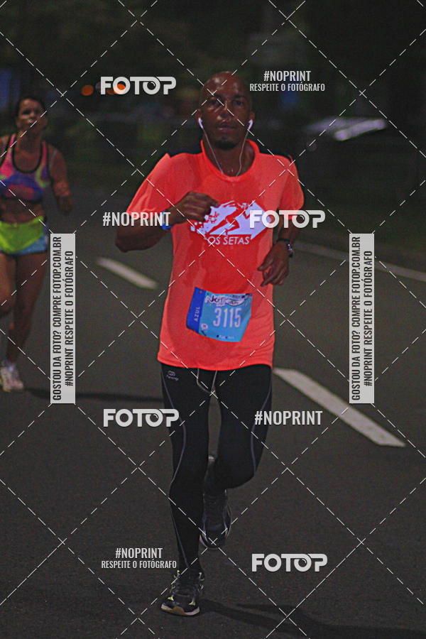 Buy your photos of the eventNight Run 2019 - Pop - Rio de Janeiro on Fotop
