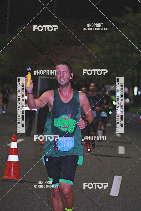 Buy your photos of the eventNight Run 2019 - Pop - Rio de Janeiro on Fotop