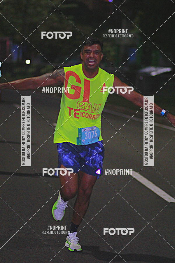 Buy your photos of the eventNight Run 2019 - Pop - Rio de Janeiro on Fotop