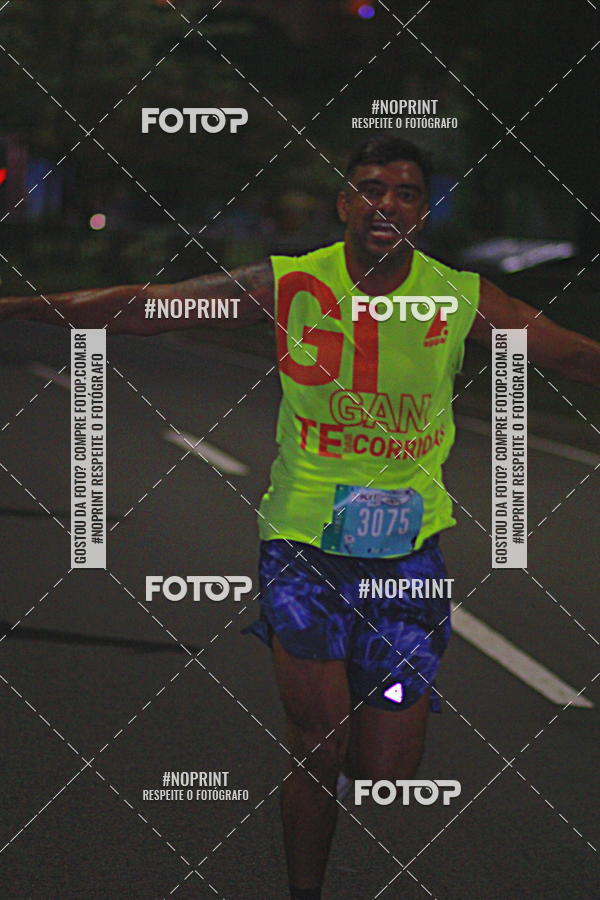 Buy your photos of the eventNight Run 2019 - Pop - Rio de Janeiro on Fotop