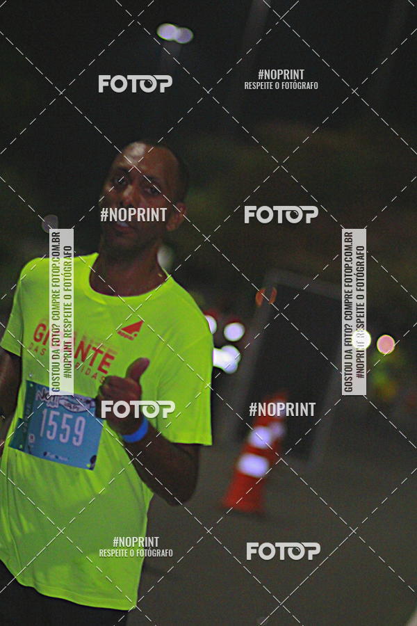 Buy your photos of the eventNight Run 2019 - Pop - Rio de Janeiro on Fotop