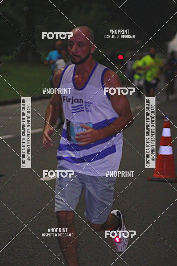 Buy your photos of the eventNight Run 2019 - Pop - Rio de Janeiro on Fotop