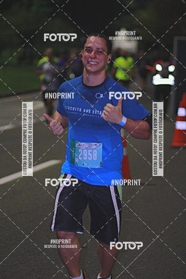 Buy your photos of the eventNight Run 2019 - Pop - Rio de Janeiro on Fotop