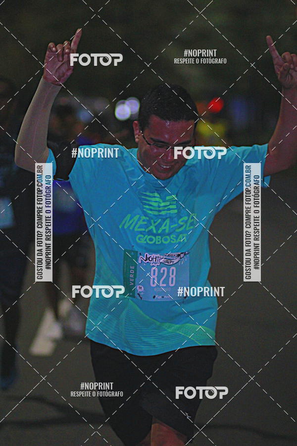 Buy your photos of the eventNight Run 2019 - Pop - Rio de Janeiro on Fotop