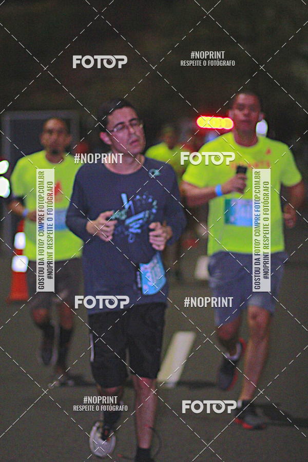 Buy your photos of the eventNight Run 2019 - Pop - Rio de Janeiro on Fotop