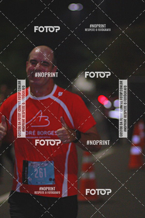 Buy your photos of the eventNight Run 2019 - Pop - Rio de Janeiro on Fotop