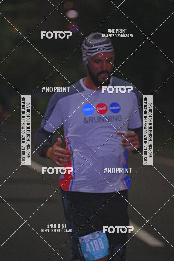 Buy your photos of the eventNight Run 2019 - Pop - Rio de Janeiro on Fotop