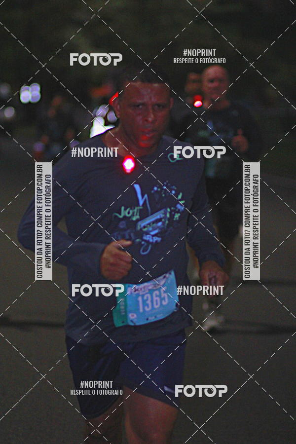 Buy your photos of the eventNight Run 2019 - Pop - Rio de Janeiro on Fotop