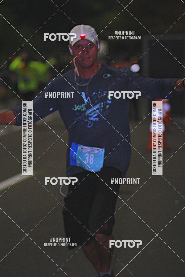 Buy your photos of the eventNight Run 2019 - Pop - Rio de Janeiro on Fotop