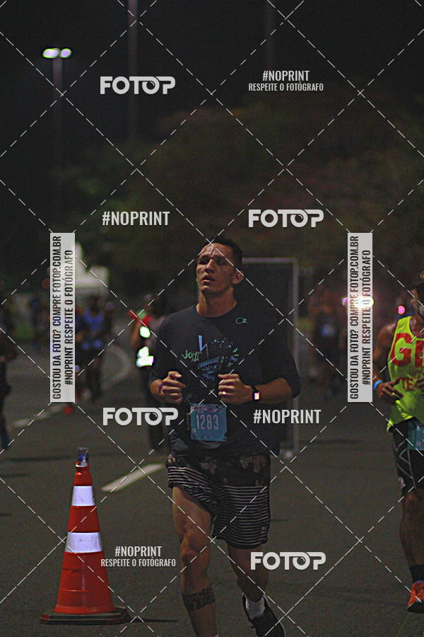 Buy your photos of the eventNight Run 2019 - Pop - Rio de Janeiro on Fotop