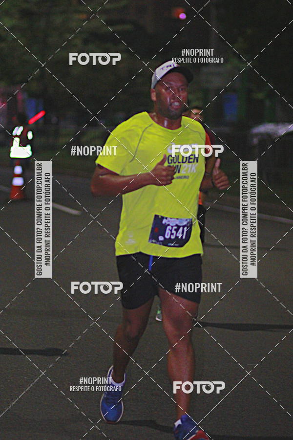 Buy your photos of the eventNight Run 2019 - Pop - Rio de Janeiro on Fotop