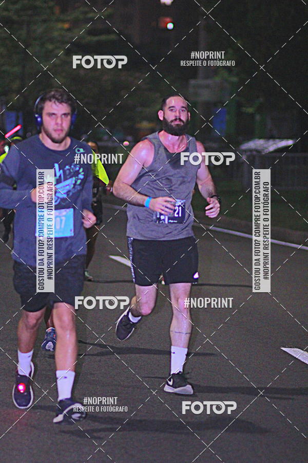 Buy your photos of the eventNight Run 2019 - Pop - Rio de Janeiro on Fotop