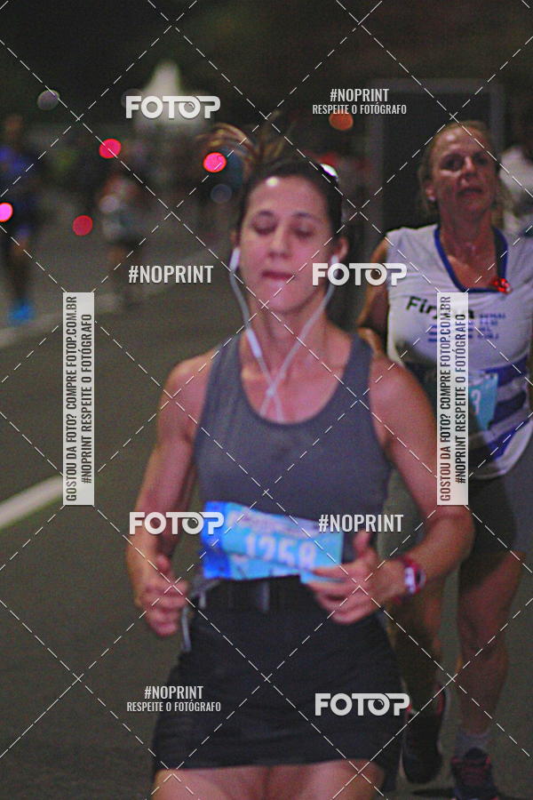 Buy your photos of the eventNight Run 2019 - Pop - Rio de Janeiro on Fotop