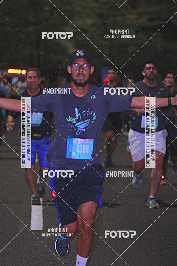 Buy your photos of the eventNight Run 2019 - Pop - Rio de Janeiro on Fotop