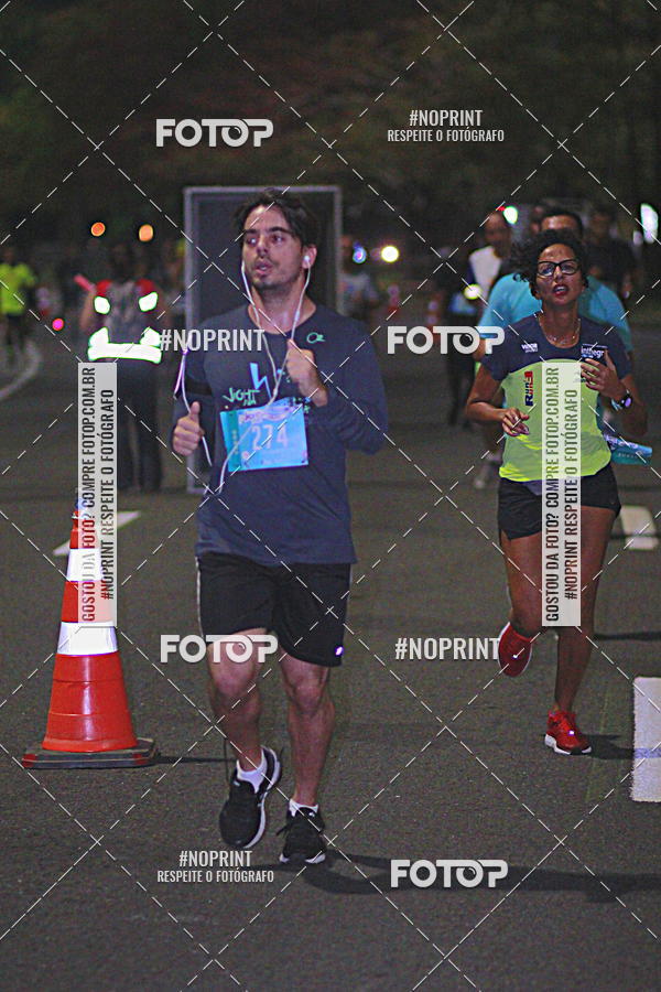 Buy your photos of the eventNight Run 2019 - Pop - Rio de Janeiro on Fotop