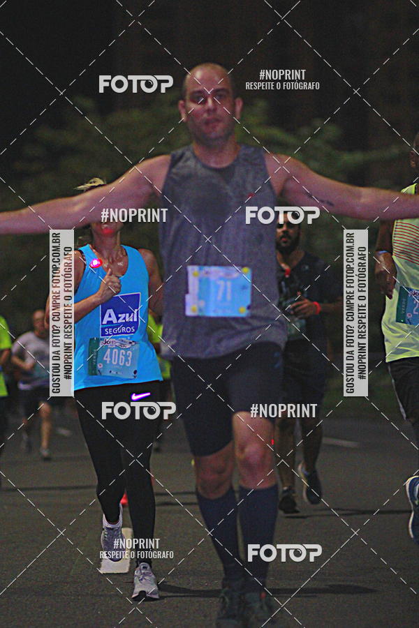 Buy your photos of the eventNight Run 2019 - Pop - Rio de Janeiro on Fotop
