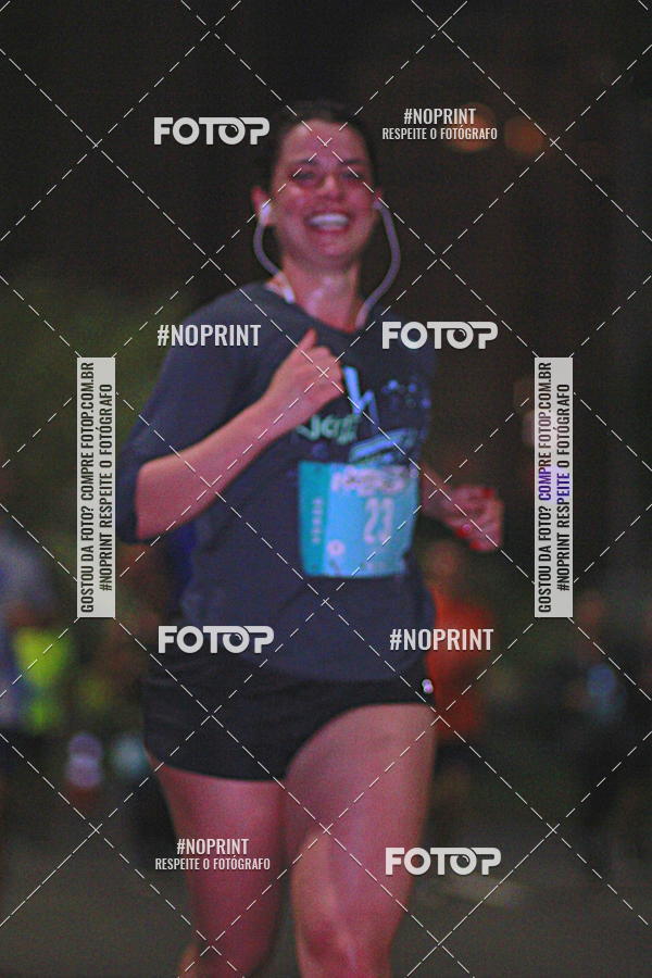 Buy your photos of the eventNight Run 2019 - Pop - Rio de Janeiro on Fotop