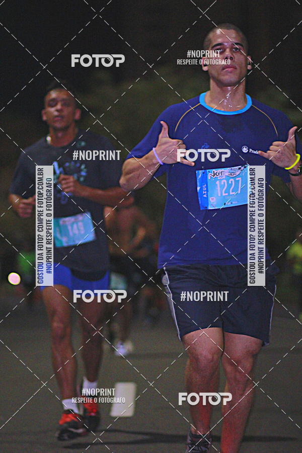 Buy your photos of the eventNight Run 2019 - Pop - Rio de Janeiro on Fotop