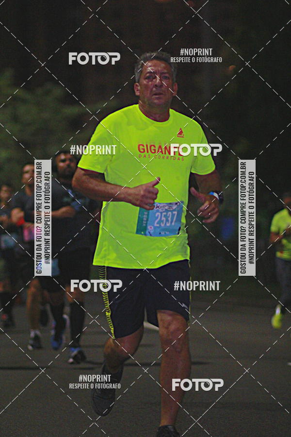 Buy your photos of the eventNight Run 2019 - Pop - Rio de Janeiro on Fotop